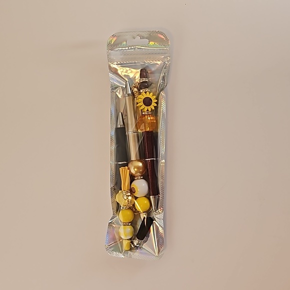 Hand Crafted Beaded Pens Set of 3 Fall Halloween Floral designs Ballpoint Black - Picture 5 of 17